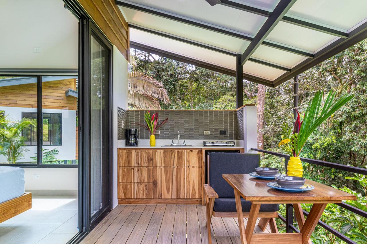 The Sutton - Boutique Jungle Experience Aparthotel Uvita Exteriör bild